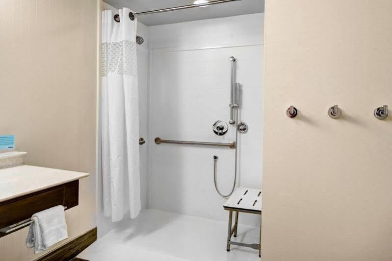 Hampton Inn & Suites By Hilton Atlanta Perimeter Dunwoody Buitenkant foto